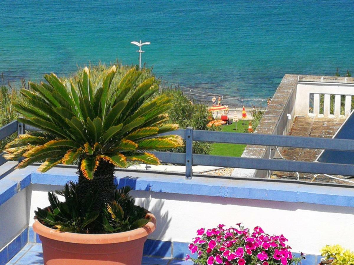 Casa Baia Azzurra Villa Patù Екстериор снимка